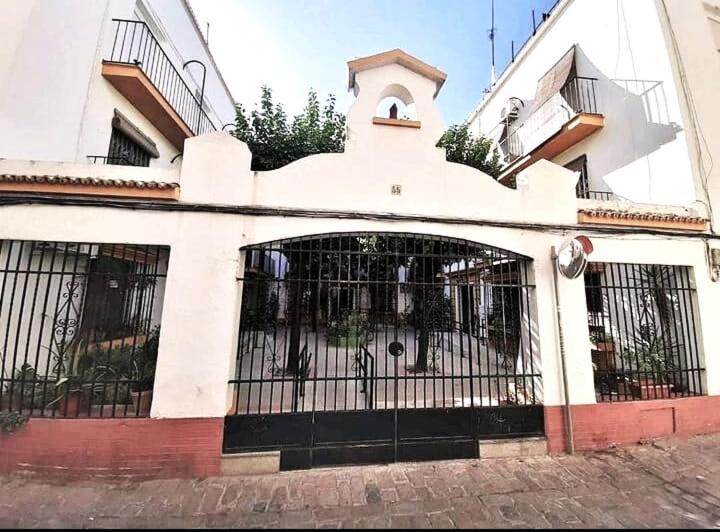 Roberta'S Guest House 塞维利亚 外观 照片